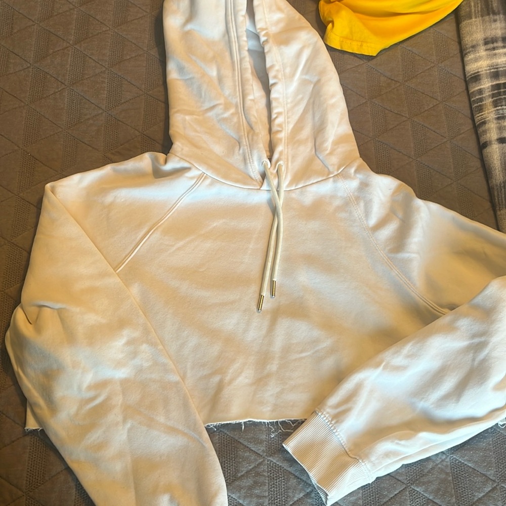 cropped off-white hoodie